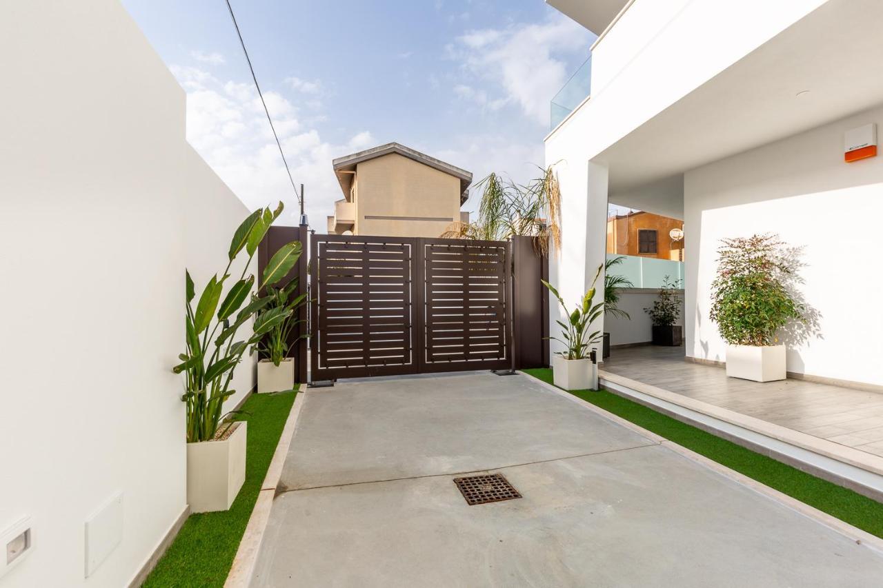 Colombo Palace - Viale Colombo 358 Quartu SantʼElena Εξωτερικό φωτογραφία