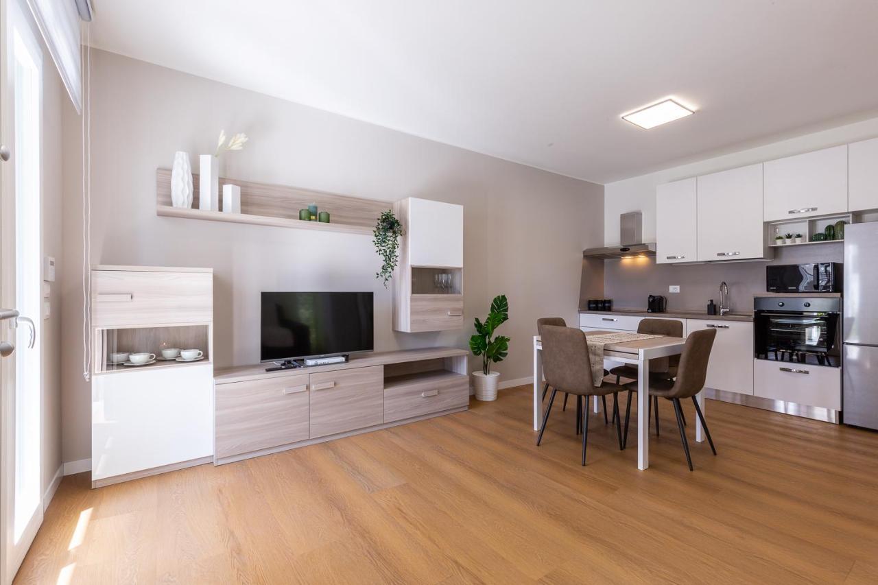 Colombo Palace - Viale Colombo 358 Quartu SantʼElena Εξωτερικό φωτογραφία