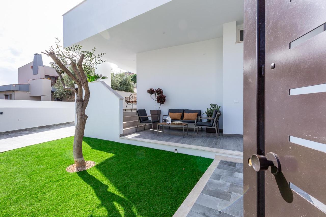 Colombo Palace - Viale Colombo 358 Quartu SantʼElena Εξωτερικό φωτογραφία