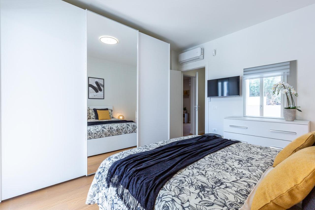 Colombo Palace - Viale Colombo 358 Quartu SantʼElena Εξωτερικό φωτογραφία