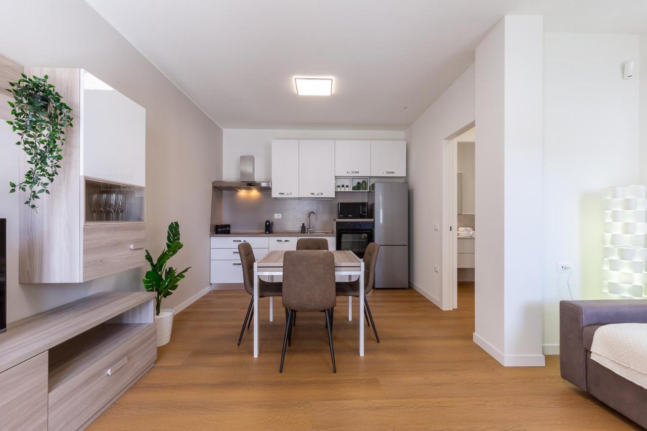 Colombo Palace - Viale Colombo 358 Quartu SantʼElena Εξωτερικό φωτογραφία